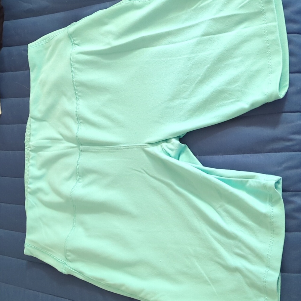 Shorts Set - Picture 5 of 6